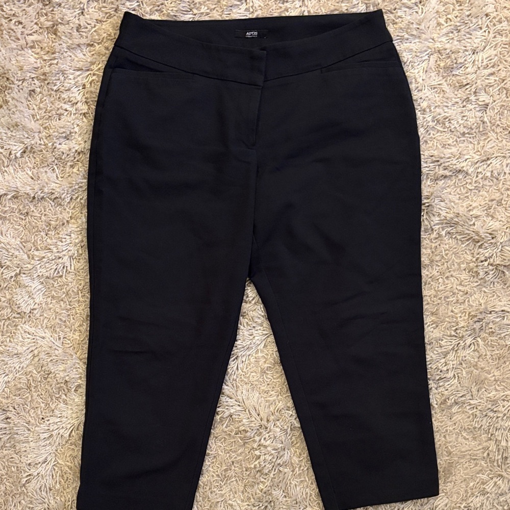Apt. 9 Black Ankle Pants